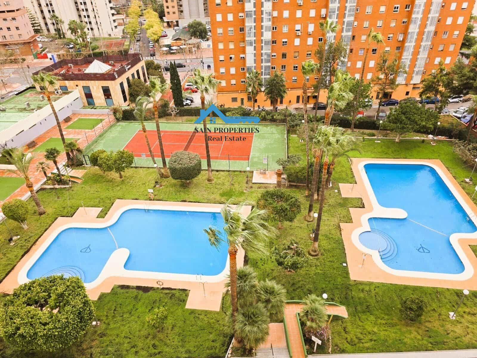 2 sovrum Lägenhet till salu i Benidorm med pool - 238 700 € (Ref: 9452095)