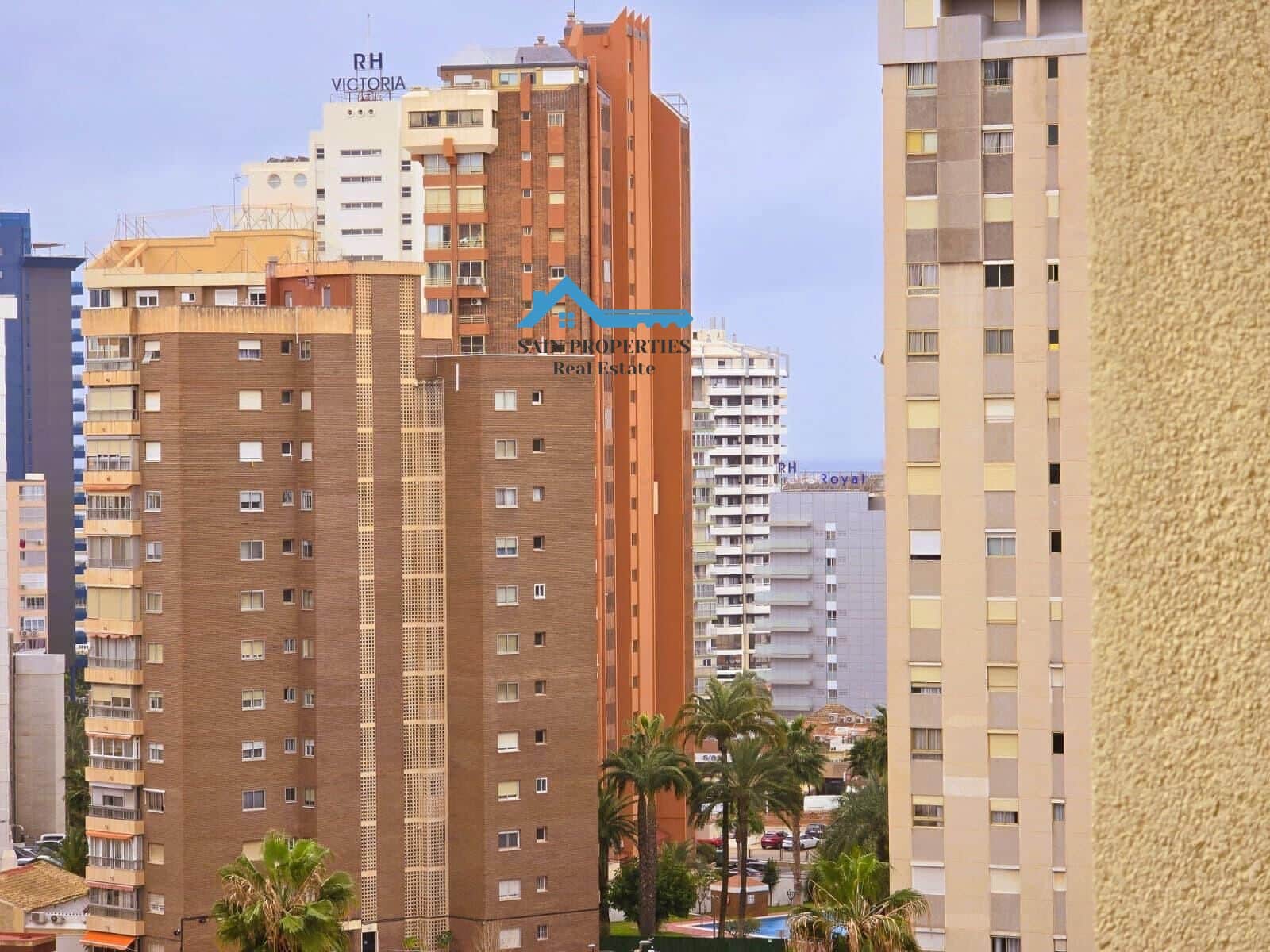 2 sovrum Lägenhet till salu i Benidorm med pool - 238 700 € (Ref: 9452095)