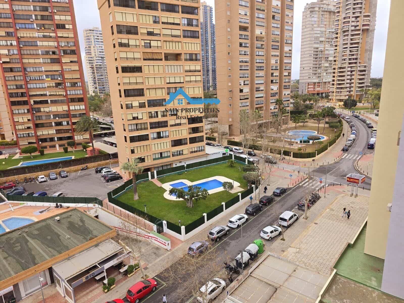 2 sovrum Lägenhet till salu i Benidorm med pool - 238 700 € (Ref: 9452095)