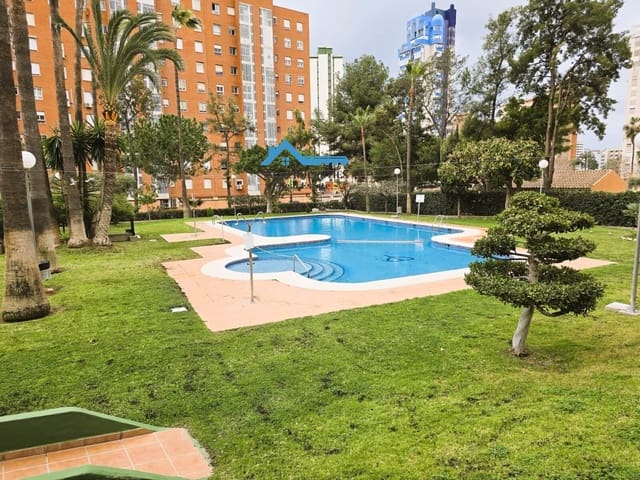 2 bedroom Flat for sale in Benidorm with pool - € 238,700 (Ref: 9452095)