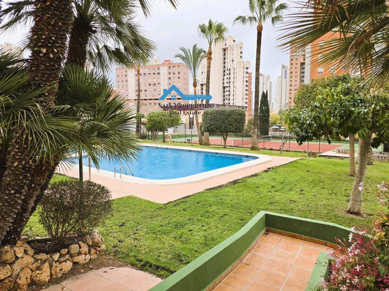 2 sovrum Lägenhet till salu i Benidorm med pool - 238 700 € (Ref: 9452095)