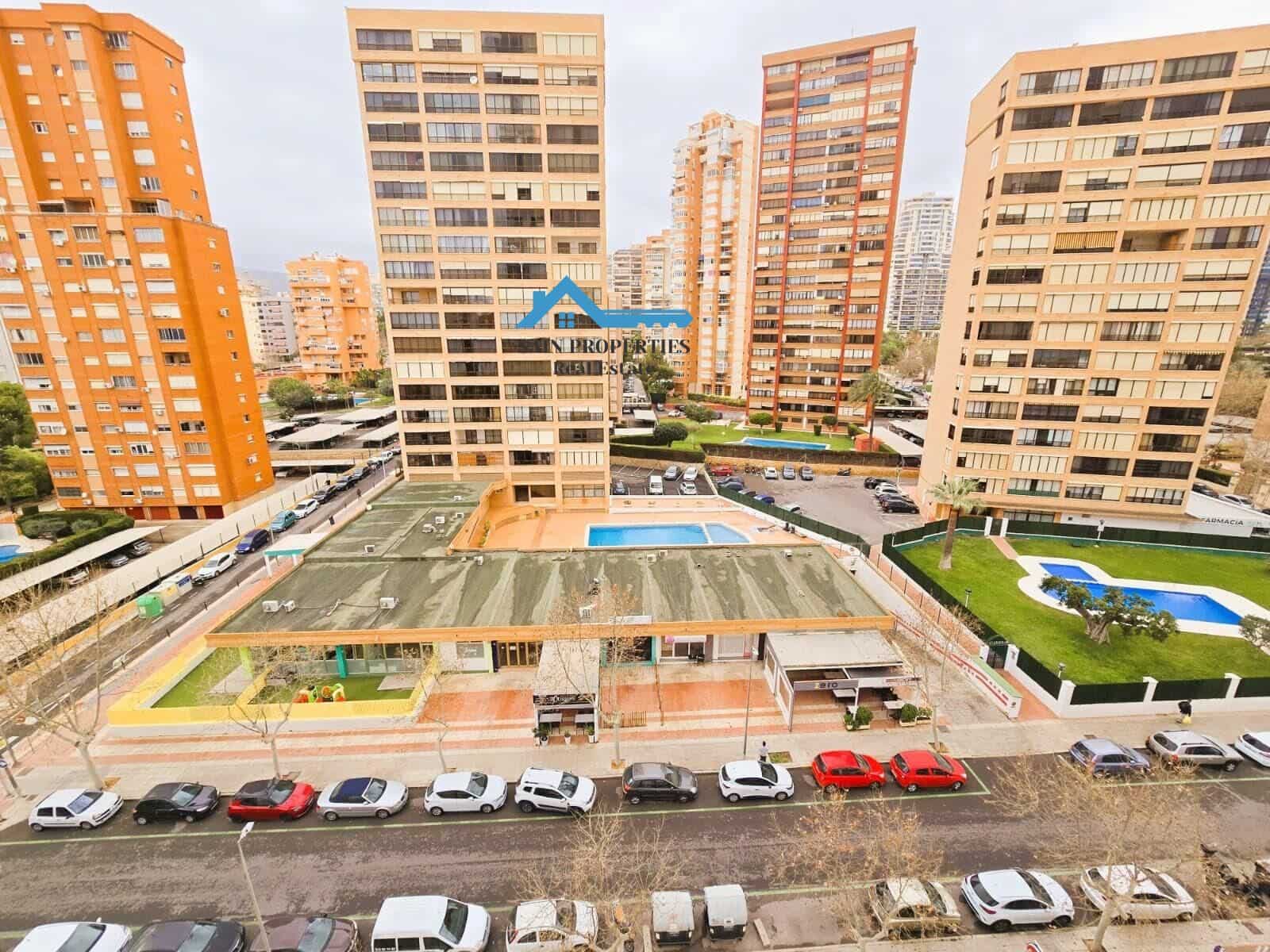 2 sovrum Lägenhet till salu i Benidorm med pool - 238 700 € (Ref: 9452095)