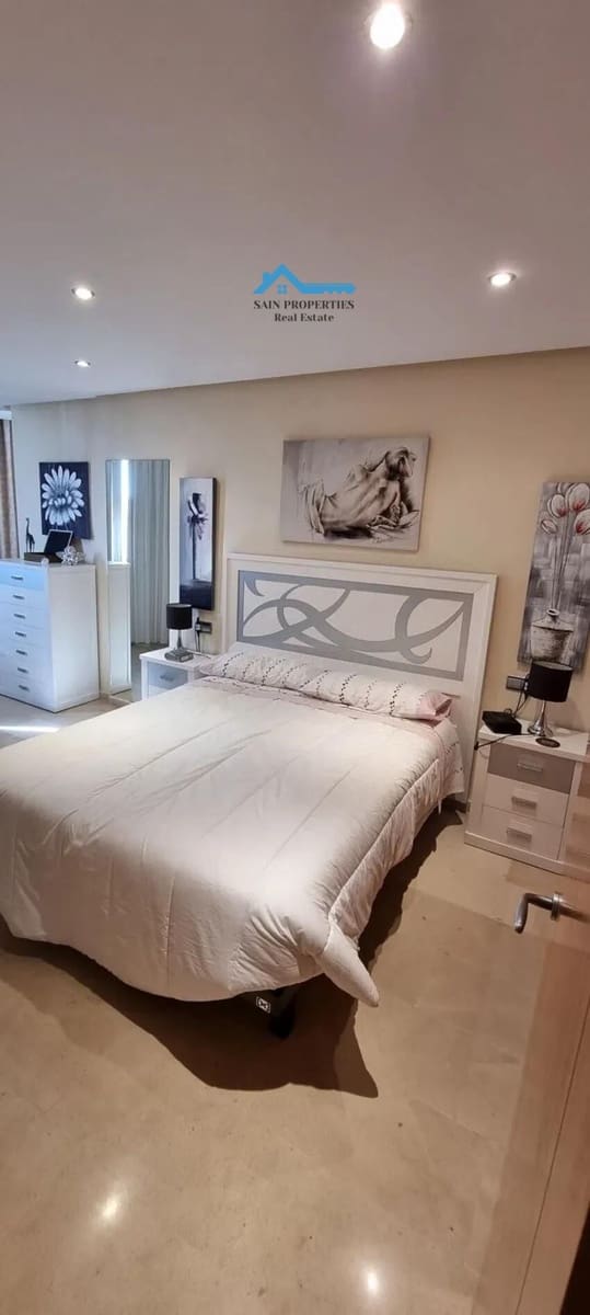 Apartamento de 2 habitaciones en Benidorm en venta con piscina garaje - 317.000 € (Ref: 9462055)