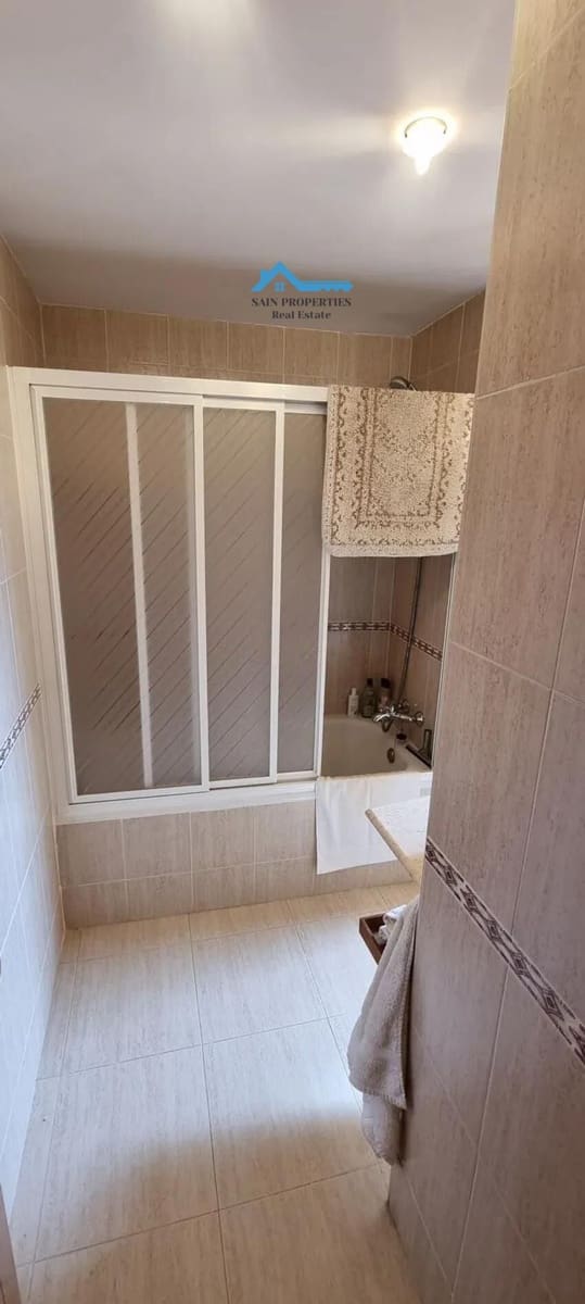 Apartamento de 2 habitaciones en Benidorm en venta con piscina garaje - 317.000 € (Ref: 9462055)