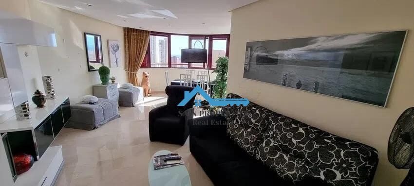 Apartamento de 2 habitaciones en Benidorm en venta con piscina garaje - 317.000 € (Ref: 9462055)