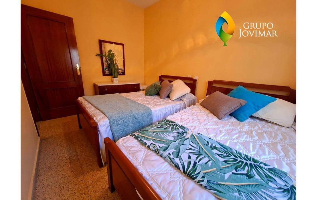 4 chambre Appartement à vendre à Guadix avec garage - 125 000 € (Ref: 10003814)