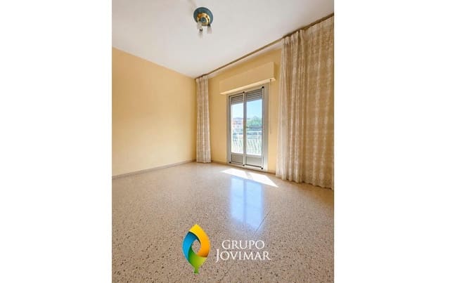 4 chambre Appartement à vendre à Guadix avec garage - 125 000 € (Ref: 10003814)