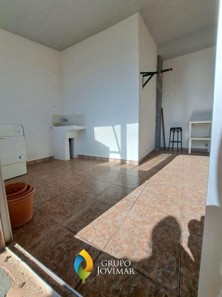 6 bedroom Townhouse for sale in Jerez del Marquesado - € 66,500 (Ref: 8020932)