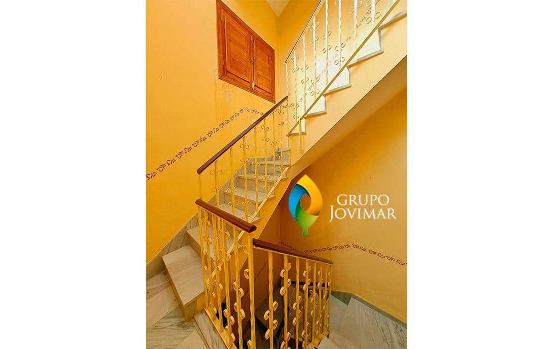 6 bedroom Townhouse for sale in Jerez del Marquesado - € 66,500 (Ref: 8020932)
