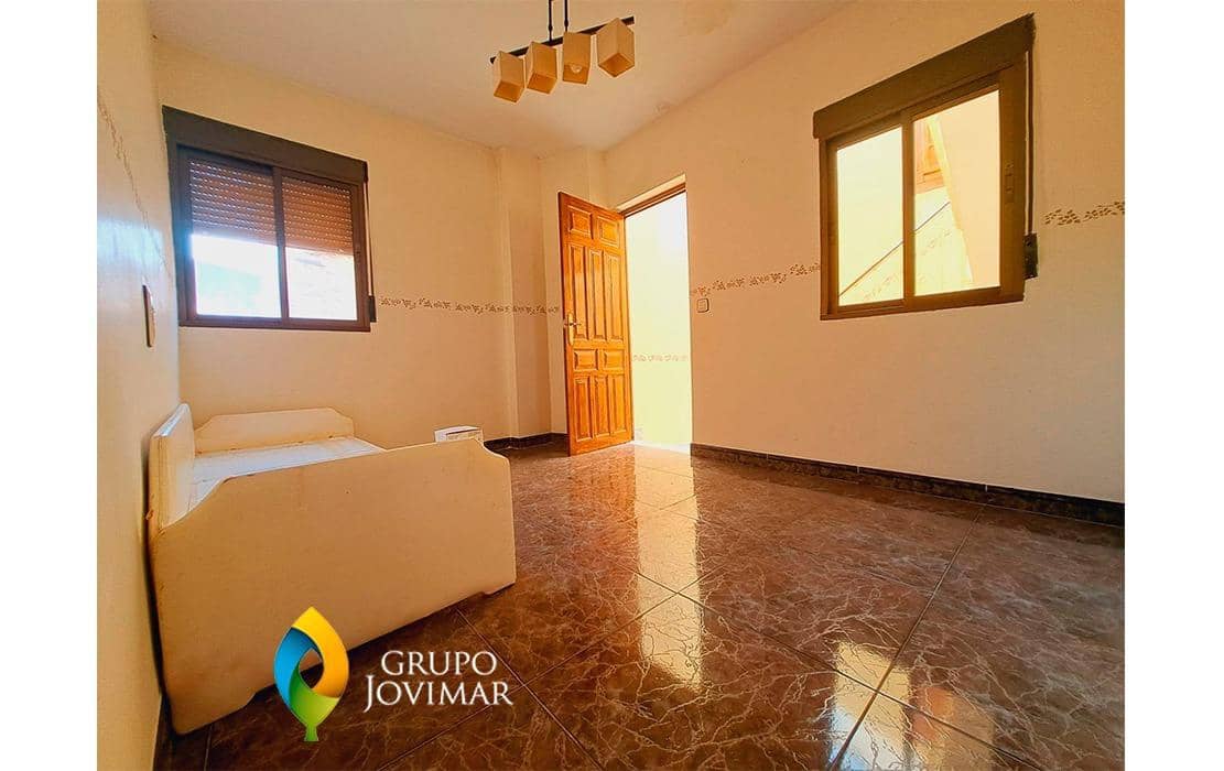 6 bedroom Townhouse for sale in Jerez del Marquesado - € 66,500 (Ref: 8020932)