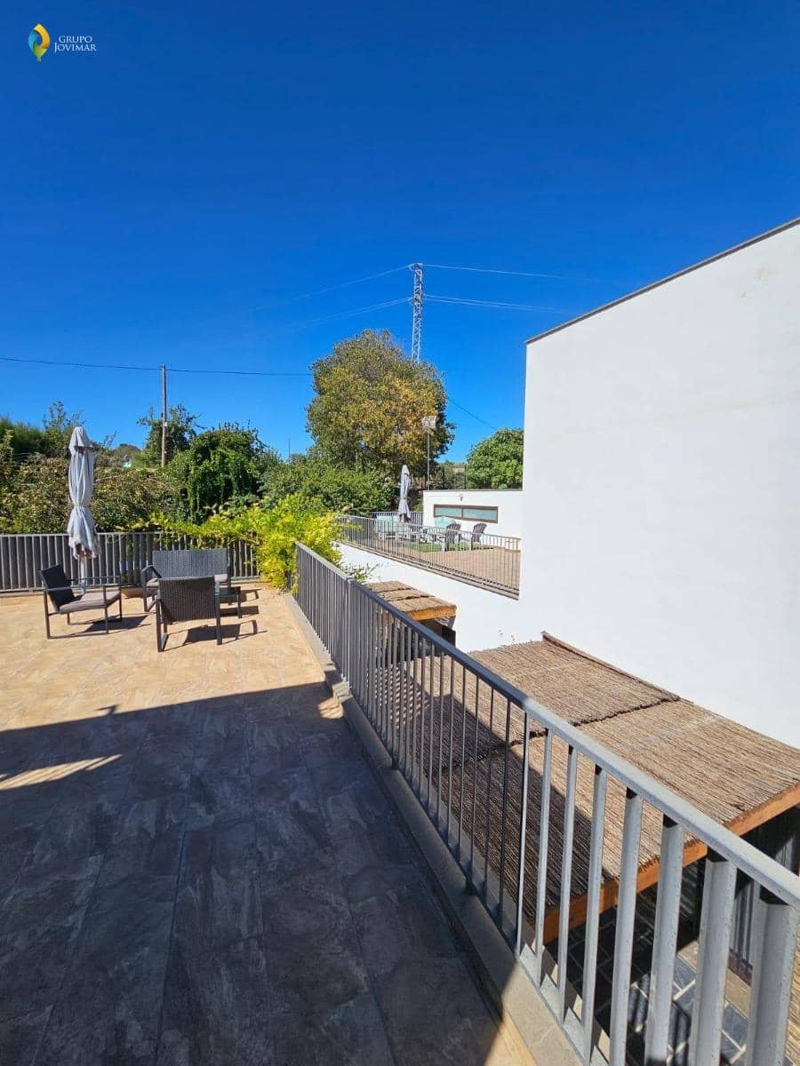 Hotel na sprzedaż w Caniles z basenem garażem - 900 000 € (Ref: 8026866)