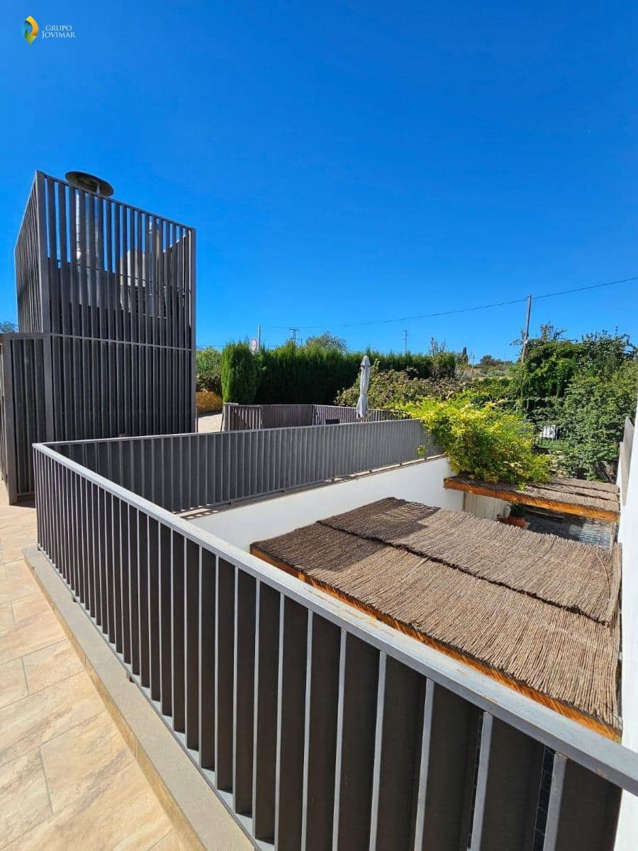 Hotel na sprzedaż w Caniles z basenem garażem - 900 000 € (Ref: 8026866)