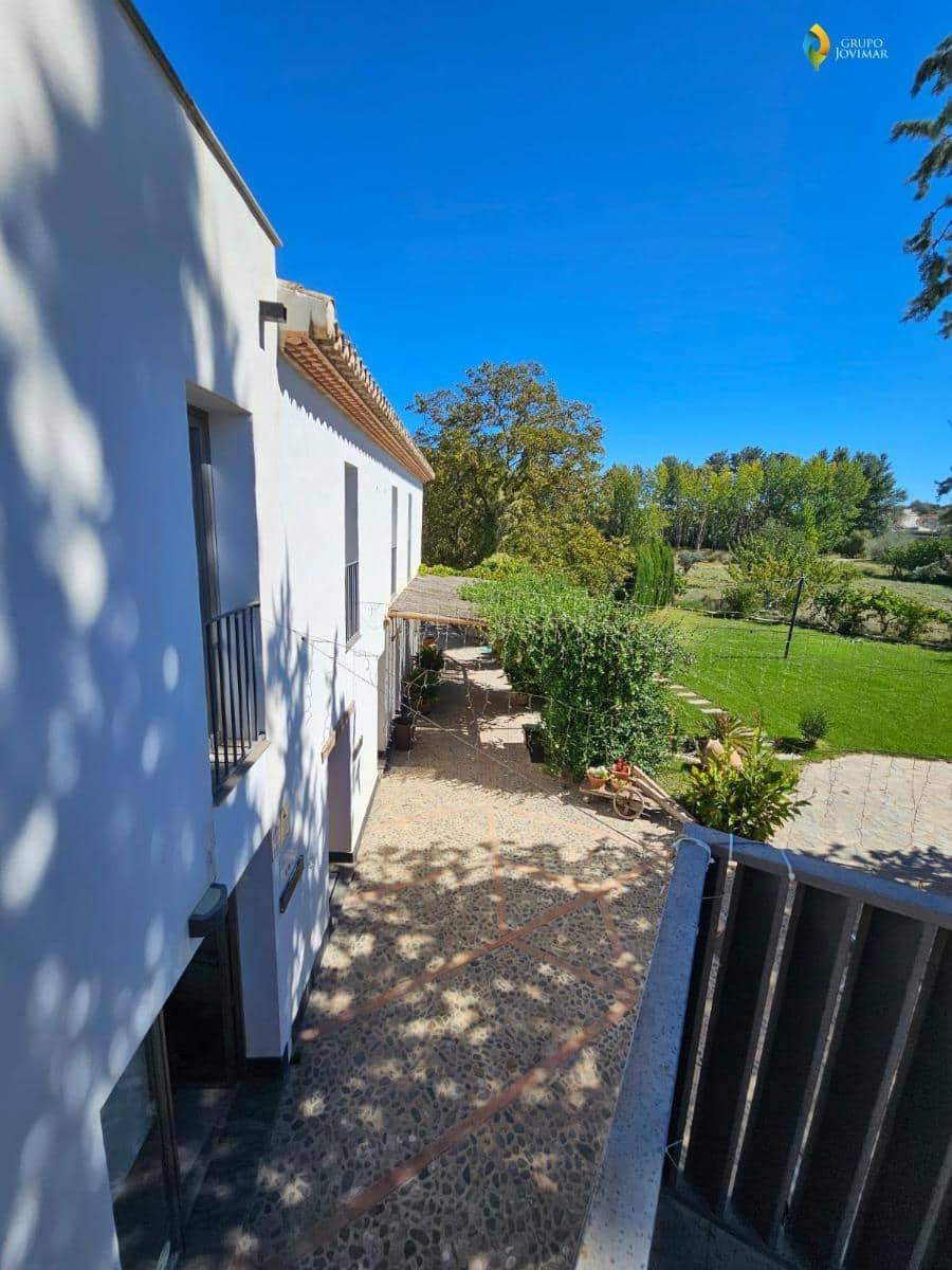 Hotel na sprzedaż w Caniles z basenem garażem - 900 000 € (Ref: 8026866)