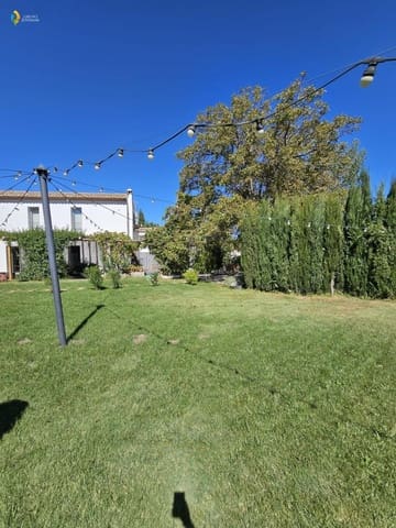 Hotel til salg i Caniles med swimmingpool garage - € 900.000 (Ref: 8026866)