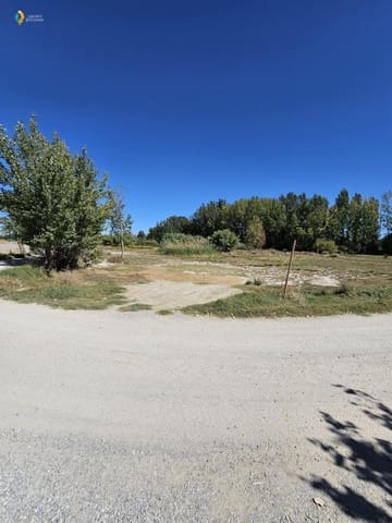 Hotel til salg i Caniles med swimmingpool garage - € 900.000 (Ref: 8026866)