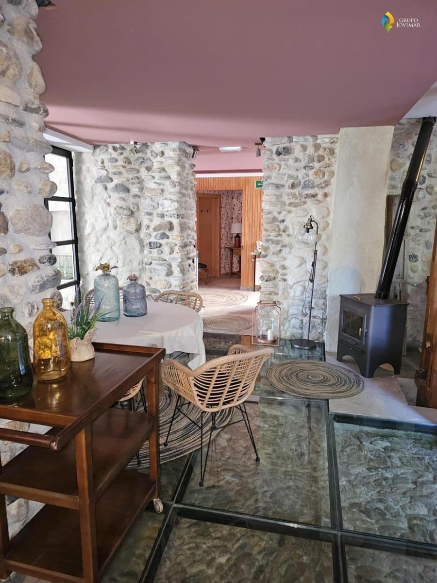 Hotel na sprzedaż w Caniles z basenem garażem - 900 000 € (Ref: 8026866)