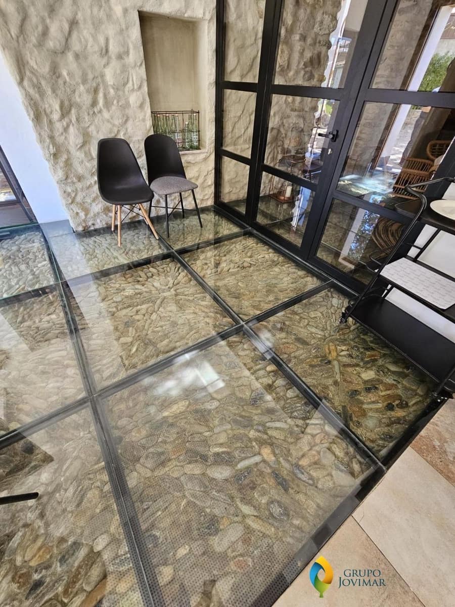 Hotel na sprzedaż w Caniles z basenem garażem - 900 000 € (Ref: 8026866)