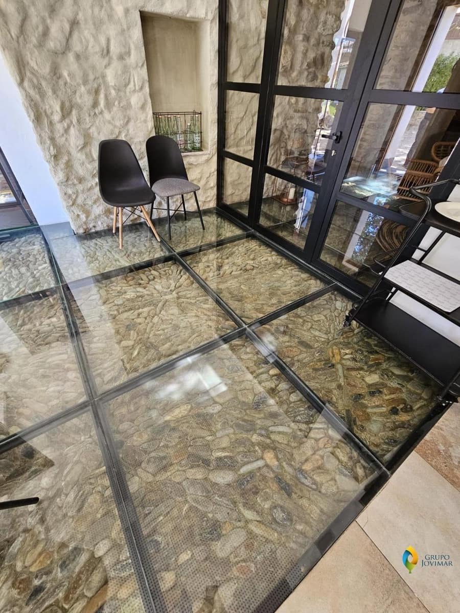 Hotel na sprzedaż w Caniles z basenem garażem - 900 000 € (Ref: 8026866)