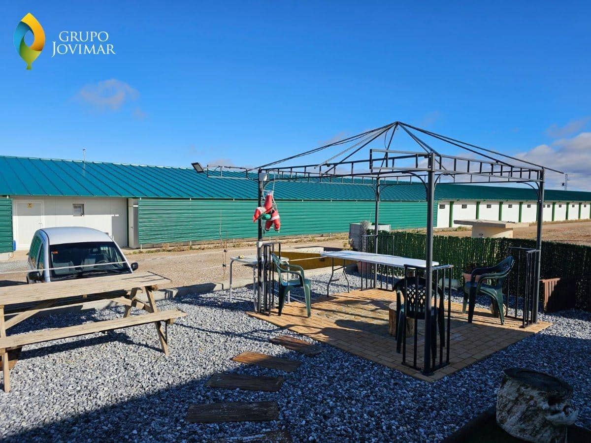 Grunde uden byggetilladelser til salg i Gor - € 2.100.000 (Ref: 8040123)