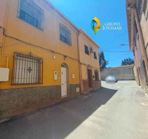 4 soveværelse Rækkehus til salg i Guadix - € 129.900 (Ref: 8460417)