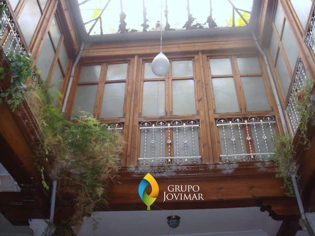 Finca/Hus på landet till salu i Baza - 220 000 € (Ref: 8472484)