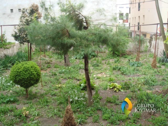 Finca/Hus på landet till salu i Baza - 220 000 € (Ref: 8472484)