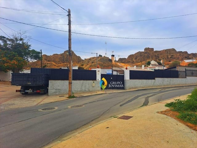 11 soverom Hus til salgs i Guadix - € 185 000 (Ref: 8536715)