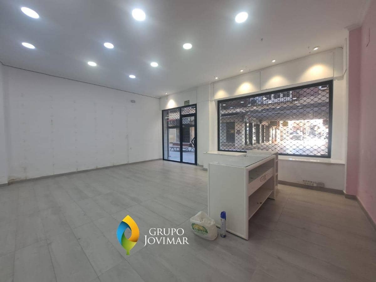 Local Commercial à louer à Guadix - 500 € (Ref: 8712825)
