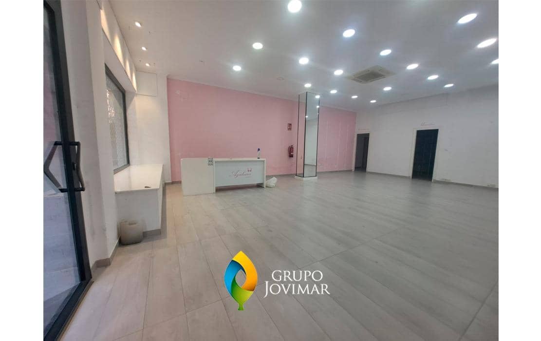Kommersiell til leie i Guadix - € 500 (Ref: 8712825)