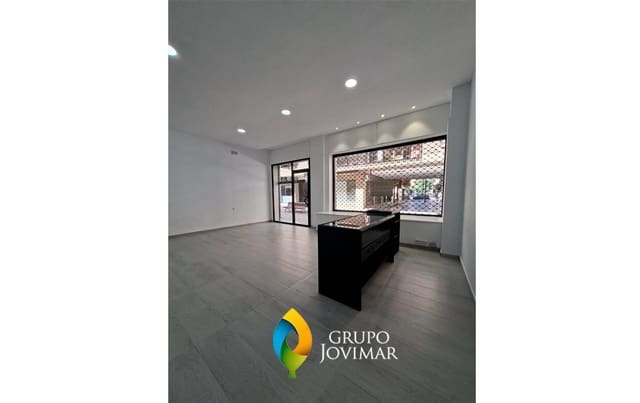 Kaupallinen vuokrattavana paikassa Guadix - 510 € (Ref: 8712825)