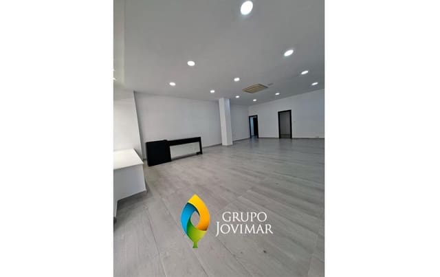 Kaupallinen vuokrattavana paikassa Guadix - 510 € (Ref: 8712825)