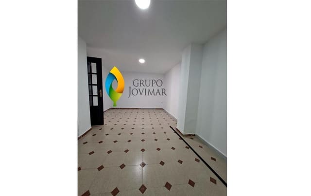 Kaupallinen vuokrattavana paikassa Guadix - 510 € (Ref: 8712825)