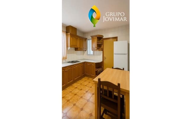 4 soveværelse Lejlighed til salg i Guadix med garage - € 155.000 (Ref: 9051164)