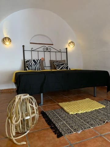 5 camera da letto Casa Grotta da affittare in Guadix con garage - 900 € (Rif: 9282352)
