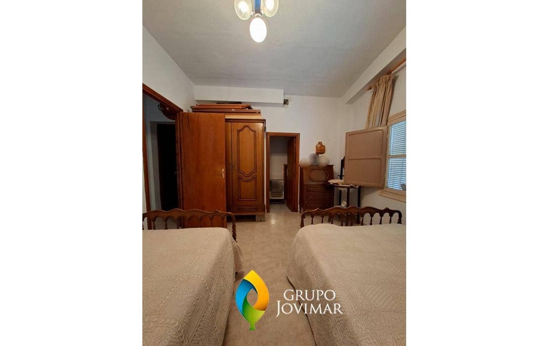 4 chambre Villa/Maison à vendre à Purullena avec garage - 134 260 € (Ref: 9335159)