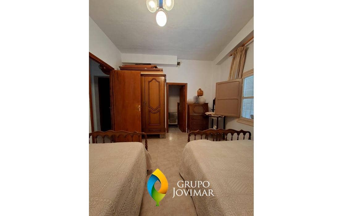 4 chambre Villa/Maison à vendre à Purullena avec garage - 134 260 € (Ref: 9335159)