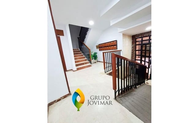 3 makuuhuone Asunto myytävänä paikassa Guadix - 119 840 € (Ref: 9362484)