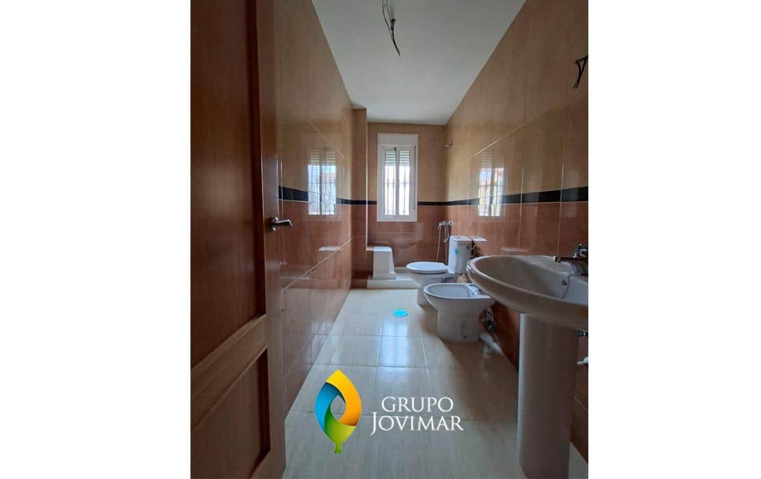 2 bedroom Flat for sale in Benalua de Guadix - € 59,840 (Ref: 9491601)