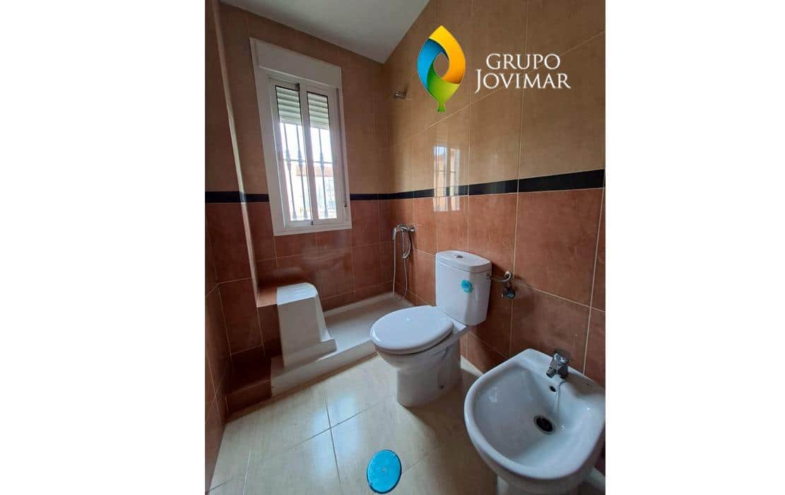 2 bedroom Flat for sale in Benalua de Guadix - € 59,840 (Ref: 9491601)