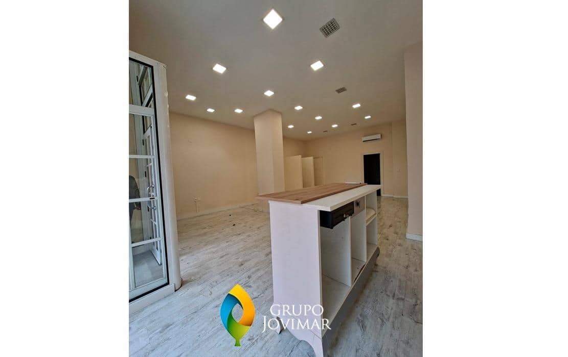 Local Comercial de 1 habitación en Guadix en alquiler - 800 € (Ref: 9504448)