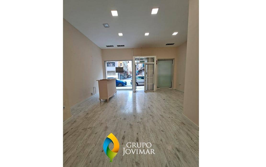 Local Comercial de 1 habitación en Guadix en alquiler - 800 € (Ref: 9504448)
