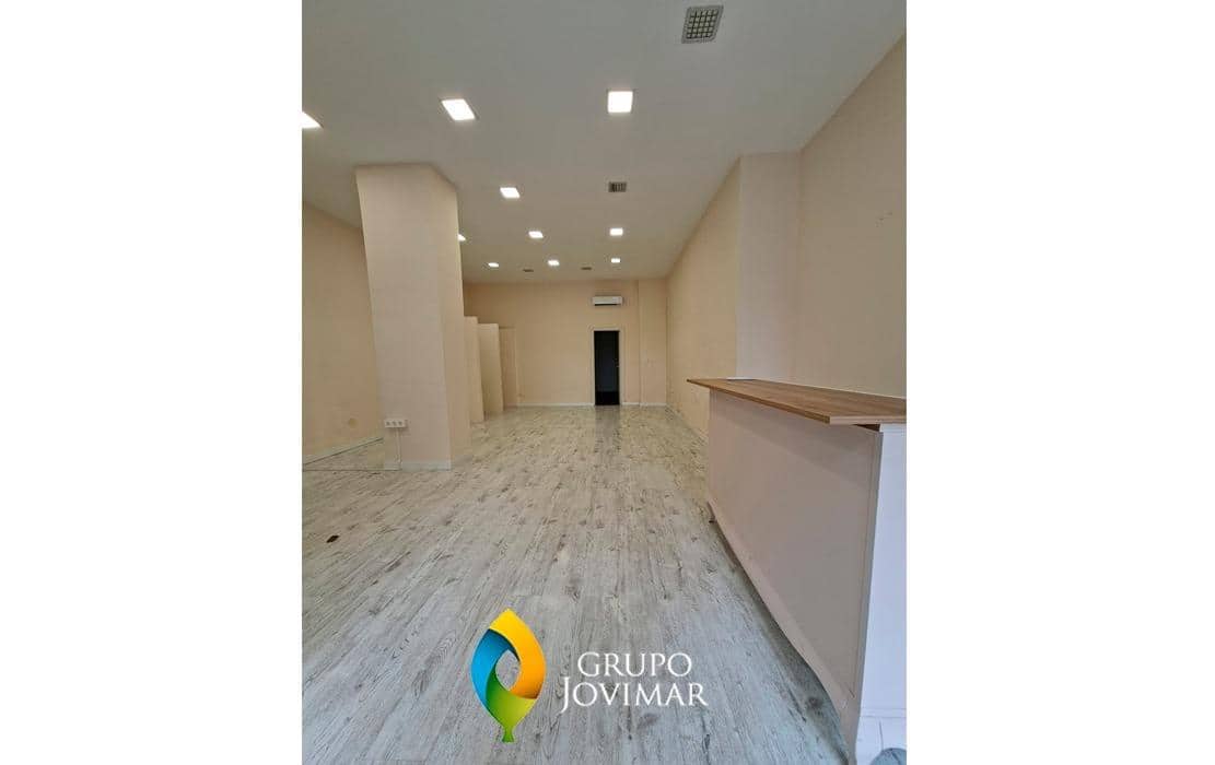 Local Comercial de 1 habitación en Guadix en alquiler - 800 € (Ref: 9504448)