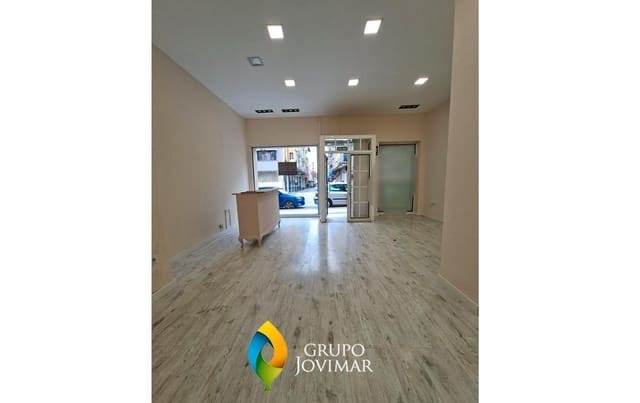 Local Comercial de 1 habitación en Guadix en alquiler - 800 € (Ref: 9504448)