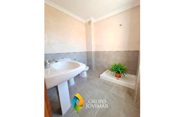 4 sovrum Lägenhet till salu i Guadix - 43 500 € (Ref: 9513530)