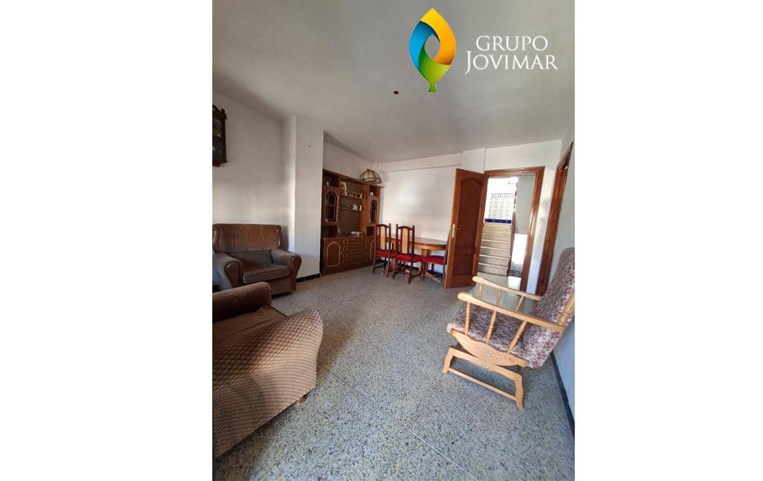 8 makuuhuone Maalaistalo myytävänä paikassa La Peza - 75 000 € (Ref: 9677602)