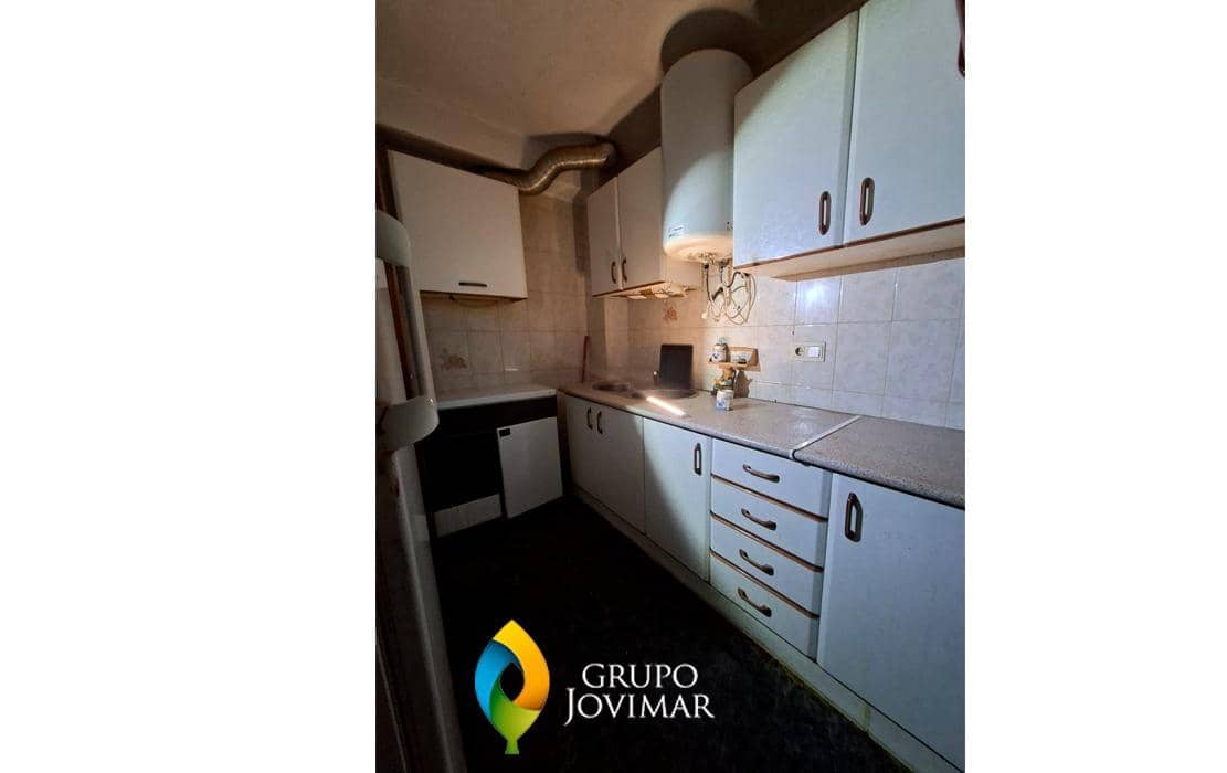 8 makuuhuone Maalaistalo myytävänä paikassa La Peza - 75 000 € (Ref: 9677602)