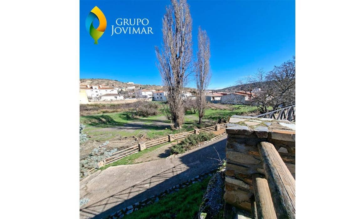 8 makuuhuone Maalaistalo myytävänä paikassa La Peza - 75 000 € (Ref: 9677602)