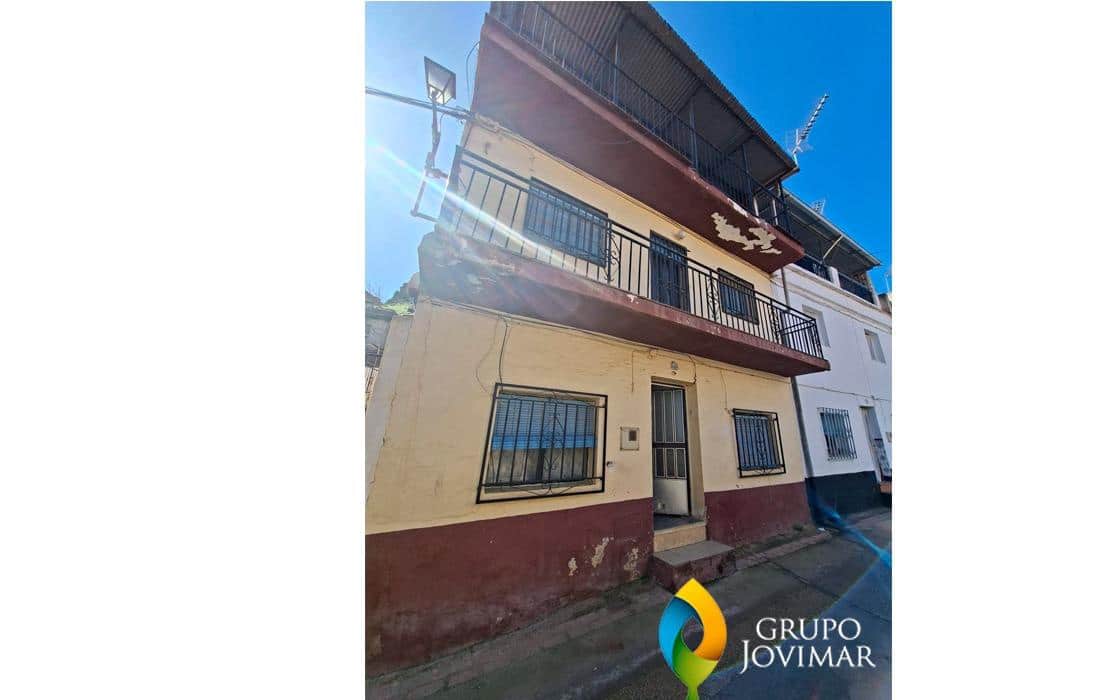 8 makuuhuone Maalaistalo myytävänä paikassa La Peza - 75 000 € (Ref: 9677602)