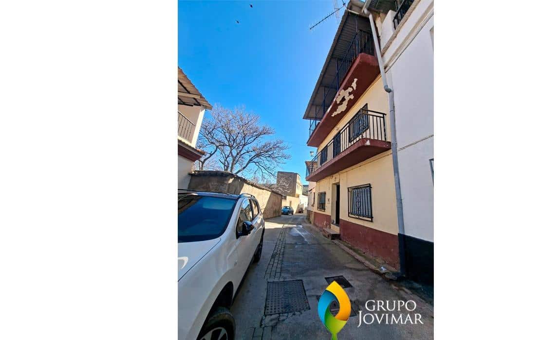 8 makuuhuone Maalaistalo myytävänä paikassa La Peza - 75 000 € (Ref: 9677602)