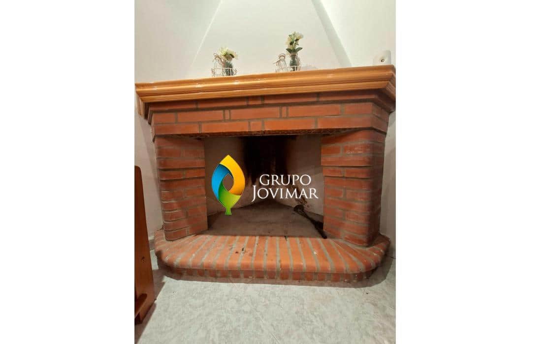 3 bedroom Townhouse for sale in Hueneja - € 33,000 (Ref: 9820644)